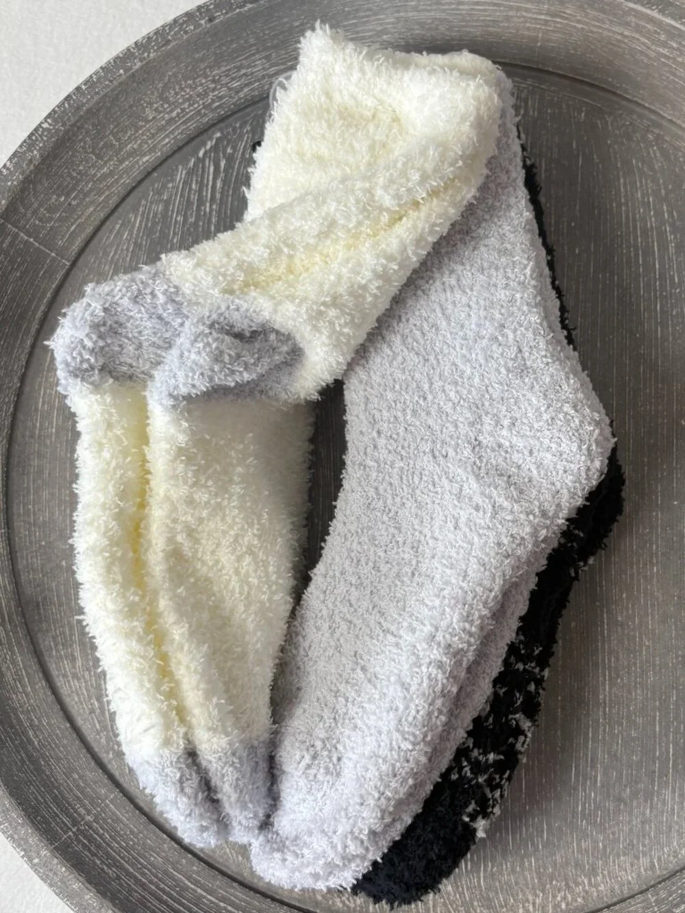 NWT-Cuddl Duds Plushfill Lounge Socks - 3 Pk - Snowflakes in Black, Gray, Cream